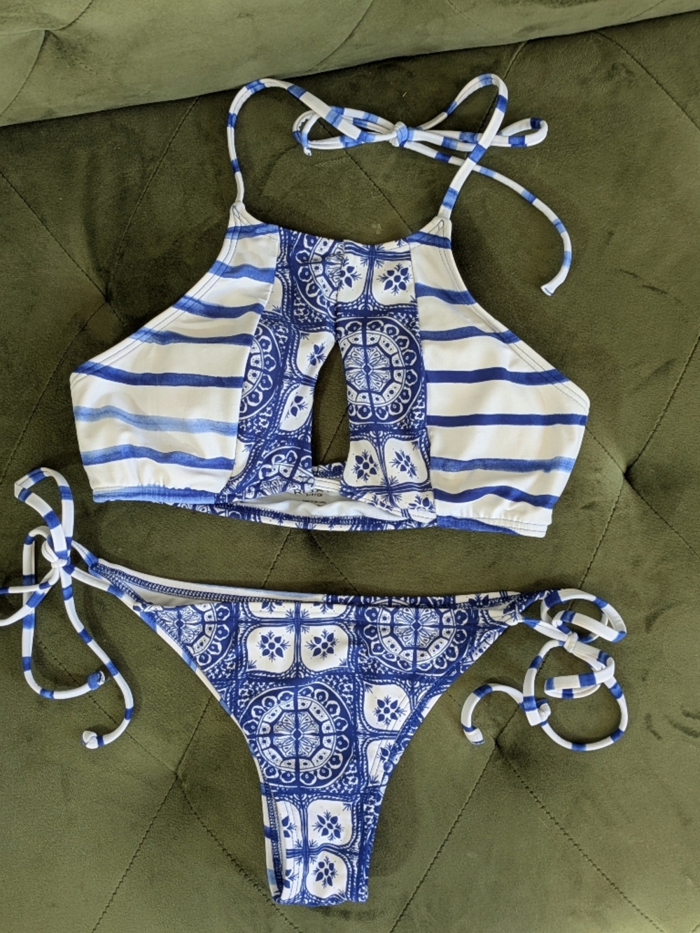 Roxy Bikini Santorini Swimsuit Blue Cheeky Sexy Unique Pattern Size small Vacay
